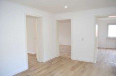 Hauptbild Vollständig modernisierte Wohnung mit Balkon und Garage